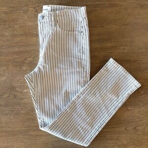 FRAME Le High Straight Leg Crop-Black & White Stripe-Denim Jeans-Women's Size 28